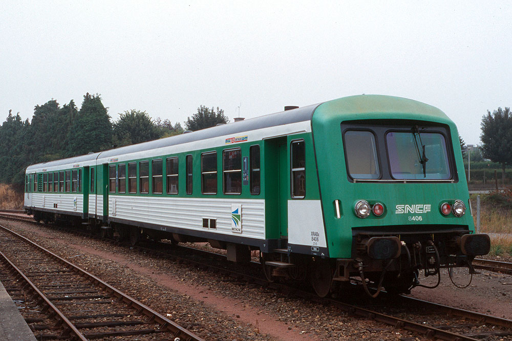 https://www.eisenbahnfotograf.de/datei/April bis September 1996/3960203 SNCF 8406 Dol 15.8.96.jpg